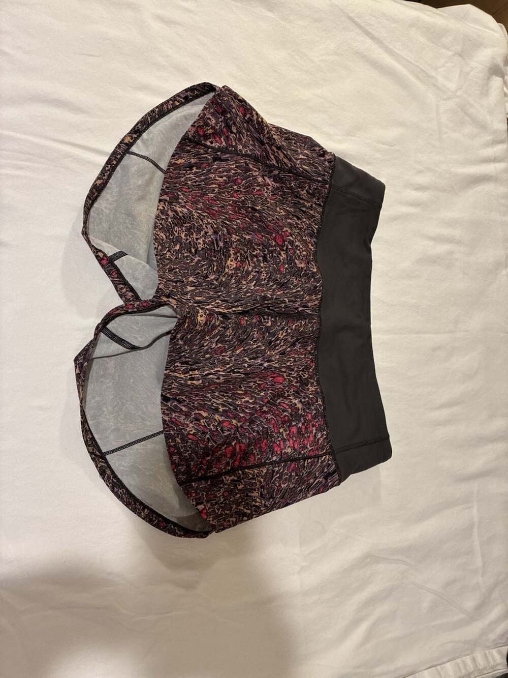 Lululemon Speed Up Low-Rise Lined Shorts Size 4 Topography Graphite Grey